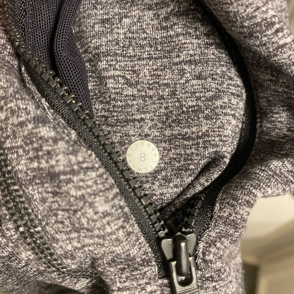 Lululemon Define Jacket - Picture 4 of 4